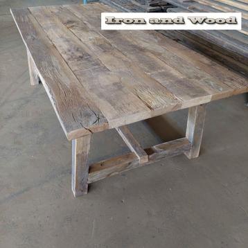 Oud eiken barnwood kloostertafel op maat / schuine poot beschikbaar voor biedingen