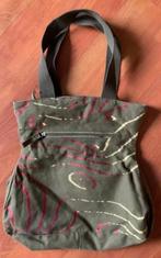 Leuke groen - rode handtas, damestas, tas met aparte details, Sieraden, Tassen en Uiterlijk, Ophalen of Verzenden, Zo goed als nieuw