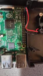 Raspberry Pi 2 Model B met behuizing en koeler, Ophalen of Verzenden, Gebruikt