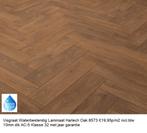 Waterbestendig Visgraat Laminaat Oak Harlech 10mm €19,95m2, Huis en Inrichting, Stoffering | Vloerbedekking, Waterbestendig laminaat bruin 10mm dik