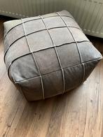 Vierkante poef / Zitkussen - Leer, Gebruikt, Vierkant, Ophalen of Verzenden, 50 tot 75 cm