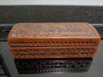 Antiek sieraden kistje. Houtsnijwerk. Vintage., Antiek en Kunst, Ophalen