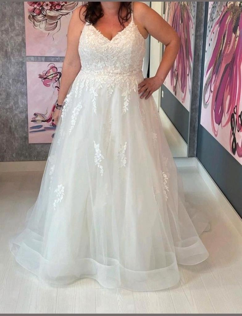 Te koop Bruidsjurk, Ophalen, Zo goed als nieuw, Wit, Trouwjurk