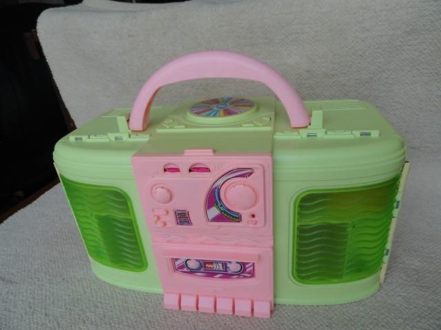 Mattel 1999 Barbie Doll Boombox Radio Fold-Out House Playset, Verzamelen, Speelgoed, Gebruikt, Verzenden