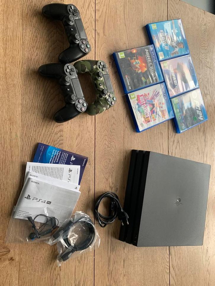 PlayStation 4 Pro met 3 controllers en spellen, Spelcomputers en Games, Spelcomputers | Sony PlayStation 4, Gebruikt, Pro, 1 TB