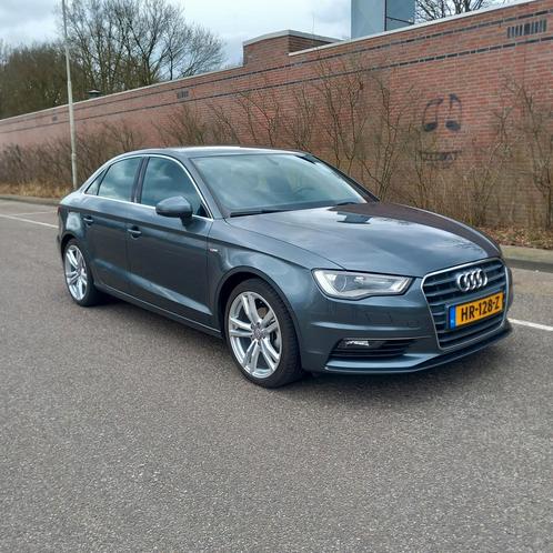 Audi A3 1.4 Tfsi COD Sedan 2014 S-Line, Auto's, Audi, Particulier, A3, Benzine, A, Sedan, Handgeschakeld, Geïmporteerd, Zilver of Grijs