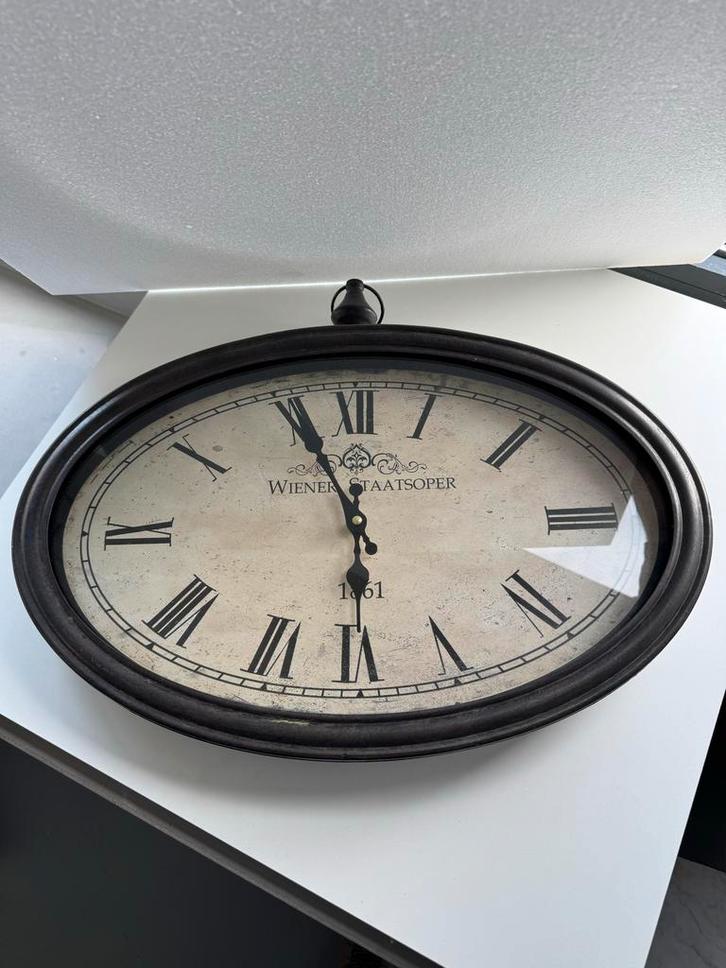 Vintage Stijl Wandklok - Wiener Staatsoper, Huis en Inrichting, Woonaccessoires | Klokken, Nieuw, Wandklok, Analoog, Ophalen of Verzenden