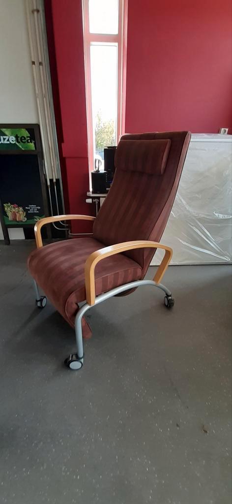 Relax fauteuil Keystone Seniorenstoel, Huis en Inrichting, Fauteuils, Gebruikt, Hout, Kunststof, Metaal, Ophalen