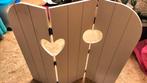 Houten raamscherm met hart en cirkel, Ophalen of Verzenden, Gebruikt