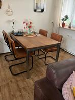 Te koop houten tafel met stalen frame, Huis en Inrichting, Ophalen, Hufterproof, 100 tot 150 cm, Eikenhout