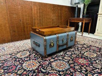 Klassieke Authentic Models Salontafel Hutkoffer beschikbaar voor biedingen