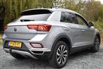 Volkswagen T-Roc 1.5 TSI DSG 150PK STYLE TREKHAAK/VIRTUAL/CA, Euro 6, 4 cilinders, Adaptive Cruise Control, Bedrijf