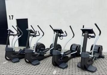 Technogym Synchro Excite + 700 SP crosstrainer !! beschikbaar voor biedingen