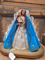 1257 Madonna in blauwe jurk mer baby onder glazen stolp, Ophalen of Verzenden