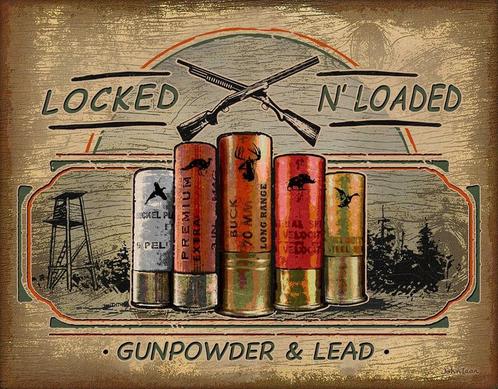 Locked N'loaded Gunpowder & Lead.  Metalen wandbord 31,5 x 4, Verzamelen, Merken en Reclamevoorwerpen, Nieuw, Reclamebord, Ophalen of Verzenden