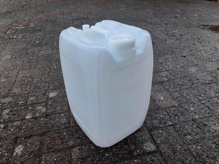 Jerrycan 20 liter, Tuin en Terras, Regentonnen, Gebruikt, Minder dan 75 liter, Ophalen of Verzenden