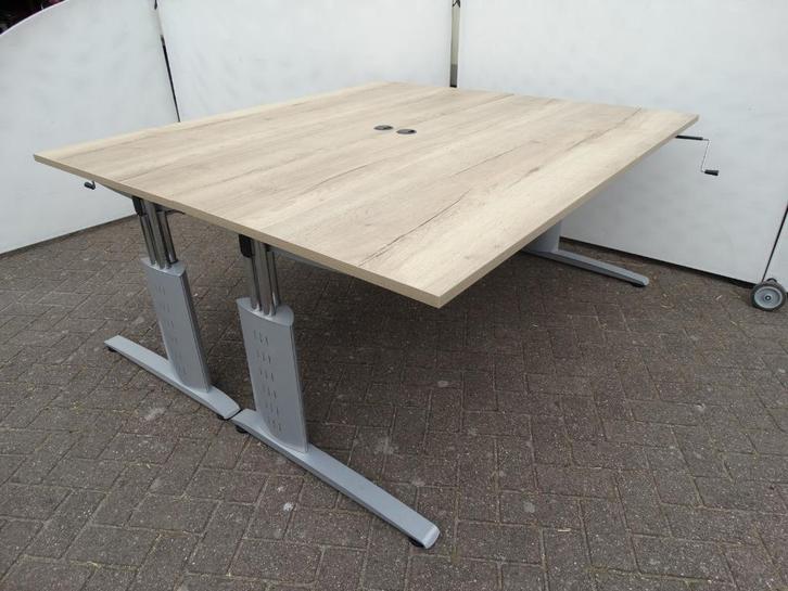 Vepa bureau met nieuw blad, div maten ( ruime voorraad ), Huis en Inrichting, Bureaus, Zo goed als nieuw, Bureau, In hoogte verstelbaar