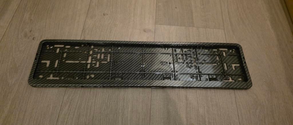 Nieuwe Universele kentekenplaathouder carbon look, Ophalen of Verzenden, Nieuw