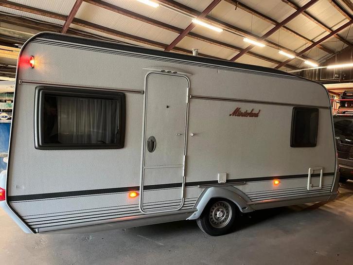 Nette LMC 490K1, Caravans en Kamperen, Caravans, Bedrijf, tot en met 4, 1000 - 1250 kg, Rondzit, LMC en Münsterland, Frans bed