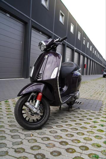 Vespa Sprint 50cc Custom Kleur beschikbaar voor biedingen