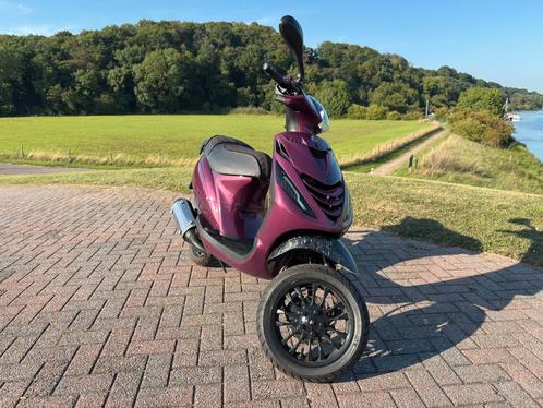 Piaggo Zip 125cc 2t A1 | Swingarm | CUSTOM | One-off | Uniek, Fietsen en Brommers, Scooters | Piaggio, Zo goed als nieuw, Zip
