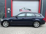 BMW 3-serie Touring 316i Business Line NAVI/CRUISE/CLIMA/NL, 4 cilinders, Blauw, 122 pk, Handgeschakeld
