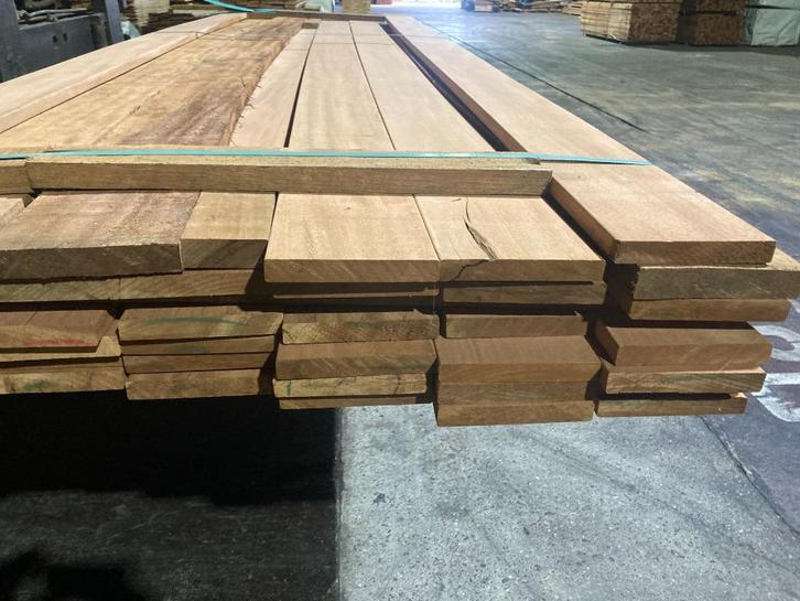 Hardhout-Louro Gamela–planken–terrasdelen-schutting-dekdelen, Tuin en Terras, Palen, Balken en Planken, Nieuw, Planken, 250 cm of meer