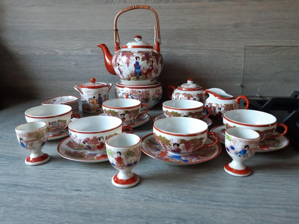 Japans Theeservies Kutani met Geisha in het kopje compleet, Antiek en Kunst, Antiek | Servies compleet, Ophalen of Verzenden