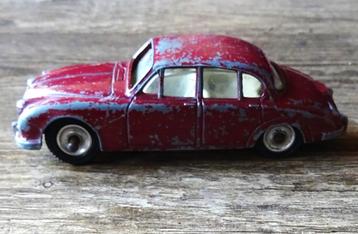 Dinky Toys Jaguar 3,4 litre Mark II. beschikbaar voor biedingen