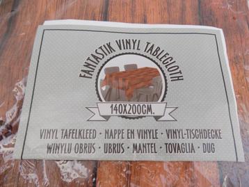 Tafelkleed afwasbaar vinyl buiten of binnen houtmotief   beschikbaar voor biedingen