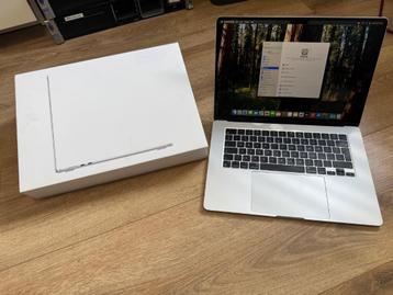 MacBook Air 15 inch M2 2023 (8GB RAM, 512GB SSD) beschikbaar voor biedingen