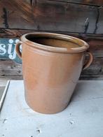 Oude aardewerk pot met oren, Tuin en Terras, Bloempotten, Ophalen of Verzenden