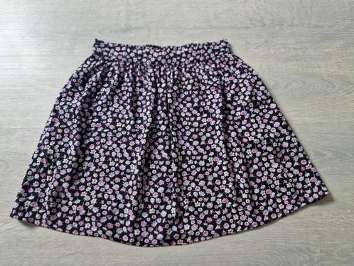 Leuk rokje met bloemetjes van pieces maat s., Kleding | Dames, Rokken, Zo goed als nieuw, Maat 36 (S), Zwart, Boven de knie, Ophalen of Verzenden