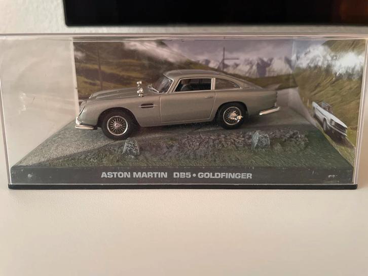 Aston Martin DB5 Goldfinger - Nieuw in verpakking, Hobby en Vrije tijd, Modelauto's | 1:18, Nieuw, Auto, Ophalen of Verzenden