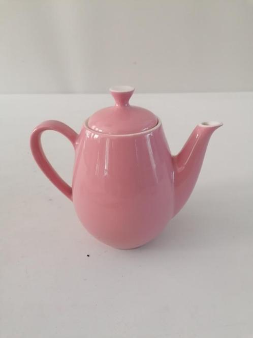 pastel roze koffie/theepot maastrichts aardewerk - p.regout, Antiek en Kunst, Antiek | Servies los, Ophalen
