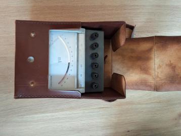 Vintage Stroommeter in Lederen Tas beschikbaar voor biedingen
