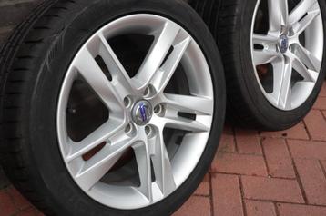 Volvo V60 V70 S80 S60 17 INCH VELGEN ZOMER BANDEN 235 45 17 beschikbaar voor biedingen