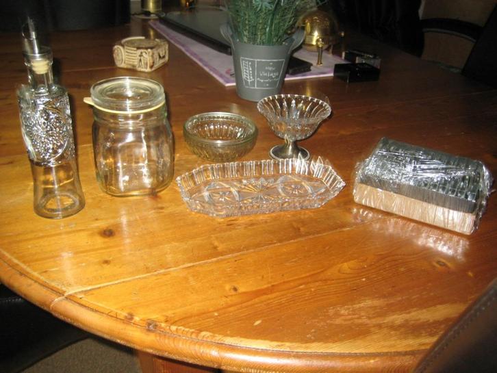 Kristal en glas oud, pot merk Fido Lees verder totaal 10,=, Antiek en Kunst, Antiek | Glas en Kristal, Ophalen of Verzenden