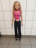Mooie Grote barbie pop ?, Kinderen en Baby's, Speelgoed | Poppen, Ophalen, Zo goed als nieuw, Barbie