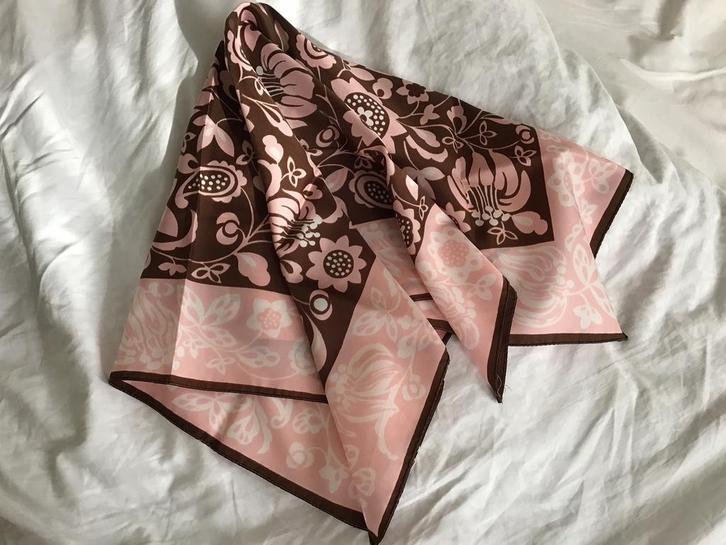 Dames Sjaal Retro  Vintage jaren 1960/70., Kleding | Dames, Mutsen, Sjaals en Handschoenen, Zo goed als nieuw, Sjaal, Maat 46/48 (XL) of groter