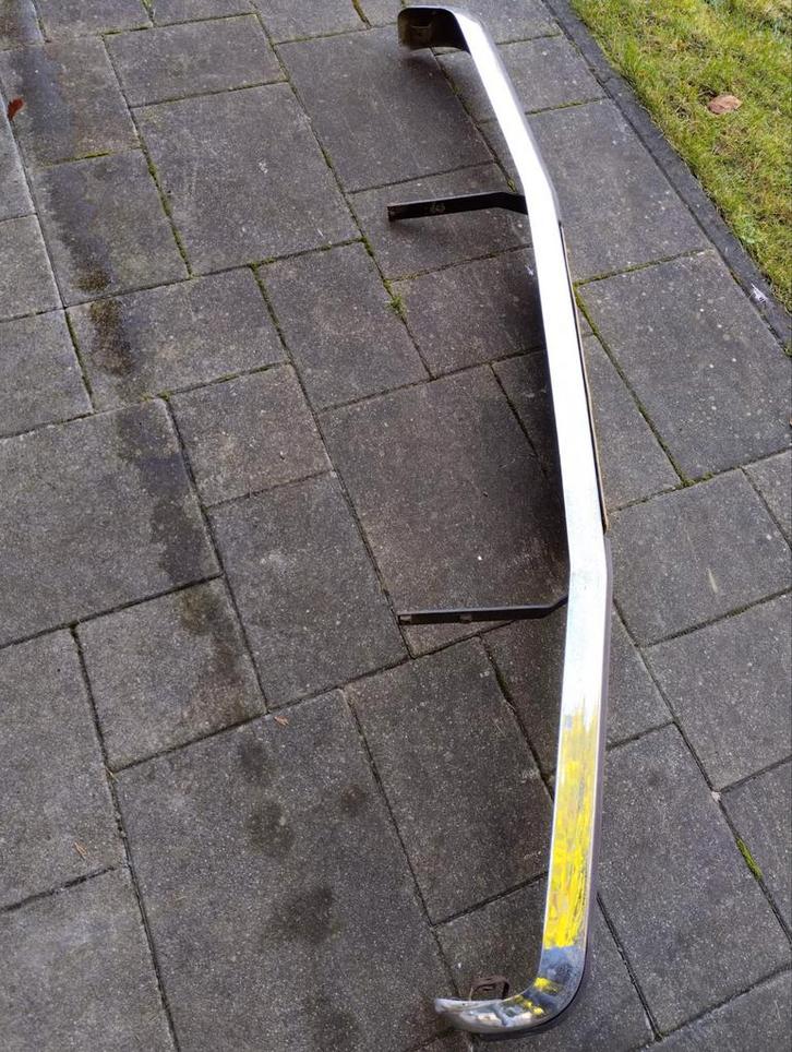 Originele voorbumper Ford Taunus TC2 - chroom + sierlijsten, Auto-onderdelen, Carrosserie en Plaatwerk, Bumper, Ford, Oldtimer onderdelen