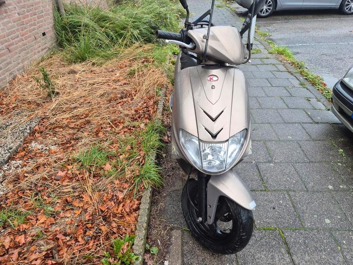 Kymco vitality 4t 50, Fietsen en Brommers, Scooters | Kymco, Zo goed als nieuw, Agility, Benzine, Ophalen