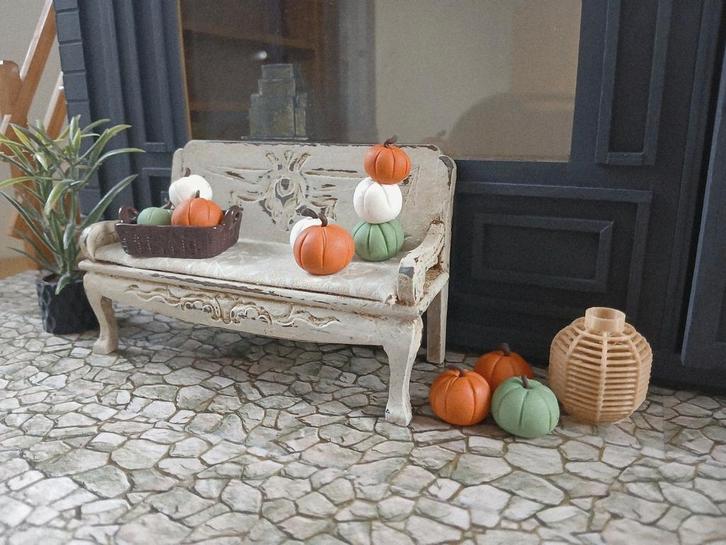 Handgemaakte Poppenhuis Pompoenen, Verzamelen, Poppenhuizen en Toebehoren, Nieuw, Poppenhuis, Ophalen of Verzenden