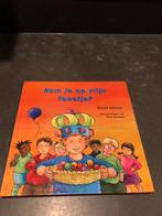 Kom je op mijn feestje? Door Roland Kalkman, Boeken, Ophalen of Verzenden, Zo goed als nieuw, Fictie algemeen