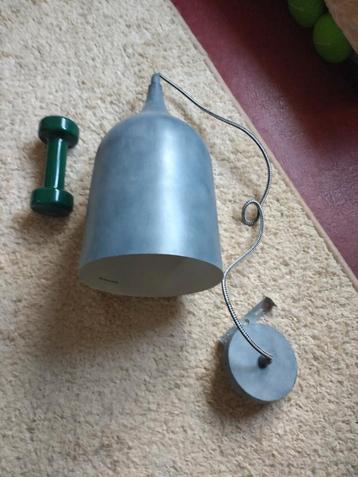 Metalen hanglamp beschikbaar voor biedingen