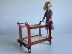 Leuke vintage serveertrolley voor poppen zoals Barbie, Sindy, Verzamelen, Ophalen of Verzenden, Gebruikt, Accessoires