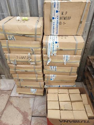 Grote partij deco stekers tennisbal beschikbaar voor biedingen