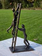 THE SKY IS THE LIMIT // Bronzen beeld, Antiek en Kunst, Kunst | Beelden en Houtsnijwerken, Ophalen of Verzenden