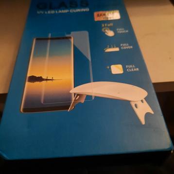 Nieuwe Screenprotector met UV Lamp beschikbaar voor biedingen