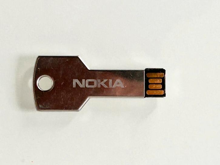 Nokia USB Stick Sleutel Vorm - 2Gb, Computers en Software, USB Sticks, Gebruikt, 2 GB, Ophalen